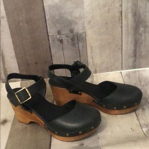 Summer clogs